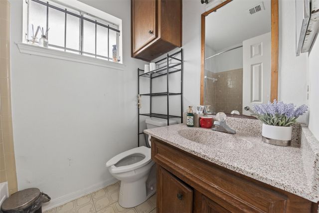 8029 Tareyton Lane, Houston, TX 77075