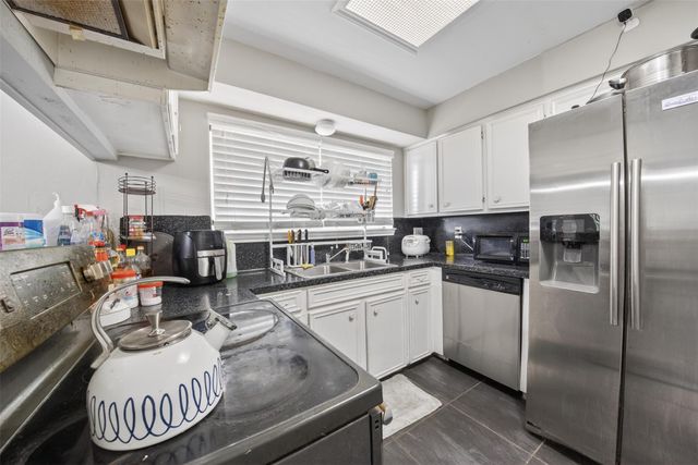 8029 Tareyton Lane, Houston, TX 77075