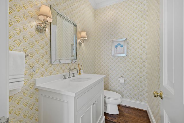 204 Sunnyside Dr, Nashville, TN 37205