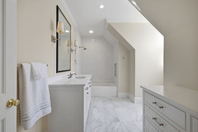 204 Sunnyside Dr, Nashville, TN 37205