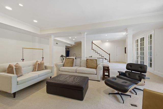 204 Sunnyside Dr, Nashville, TN 37205