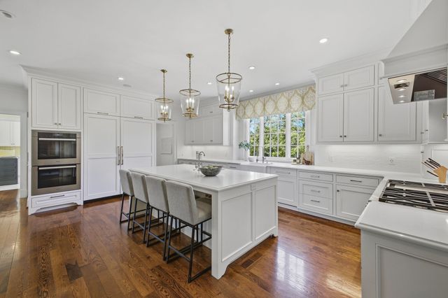 204 Sunnyside Dr, Nashville, TN 37205