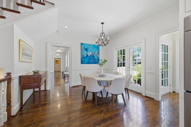 204 Sunnyside Dr, Nashville, TN 37205