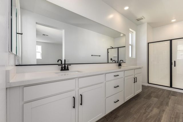 2434 W Maximo Way, Phoenix, AZ 85085