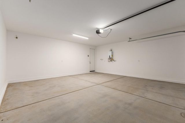 2434 W Maximo Way, Phoenix, AZ 85085