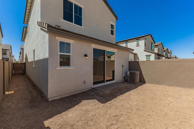 2434 W Maximo Way, Phoenix, AZ 85085