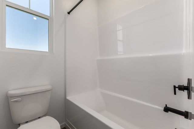 2434 W Maximo Way, Phoenix, AZ 85085