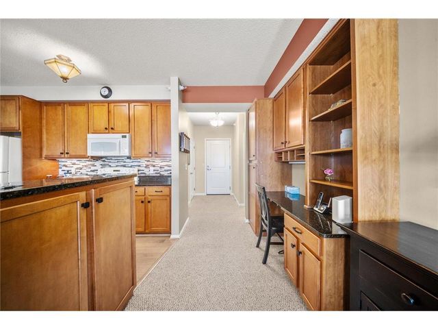 100 4th Avenue #208, South Saint Paul, MN 55075