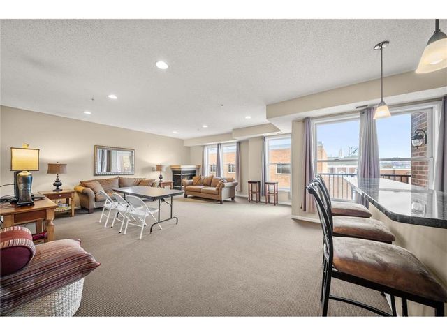 100 4th Avenue #208, South Saint Paul, MN 55075