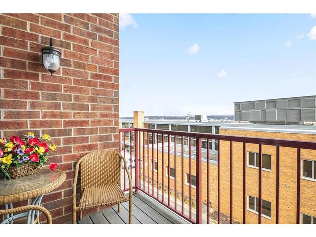 100 4th Avenue #208, South Saint Paul, MN 55075