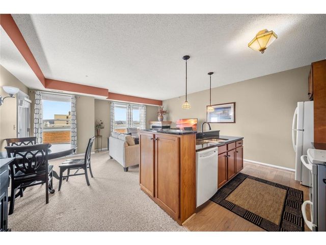100 4th Avenue #208, South Saint Paul, MN 55075
