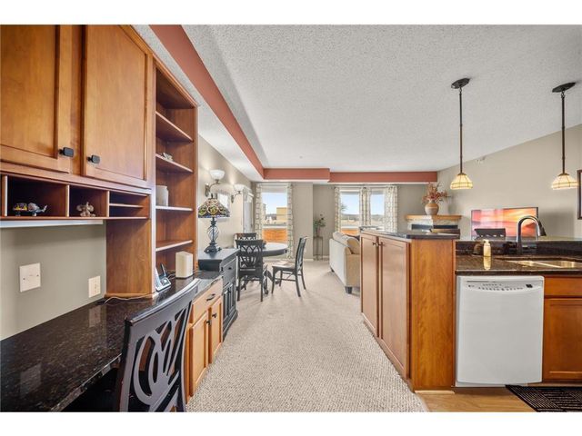 100 4th Avenue #208, South Saint Paul, MN 55075