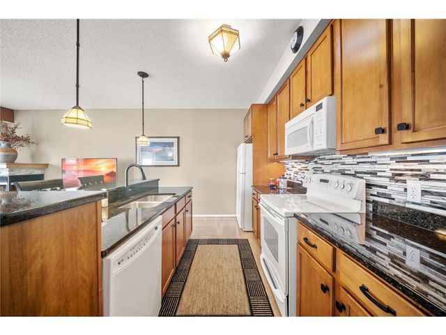 100 4th Avenue #208, South Saint Paul, MN 55075