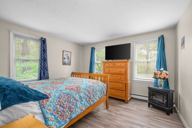 171 Wheeler Rd, Mashpee, MA 02649
