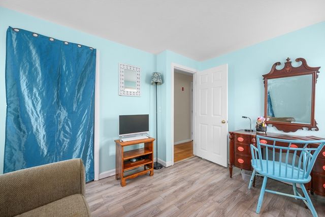 171 Wheeler Rd, Mashpee, MA 02649