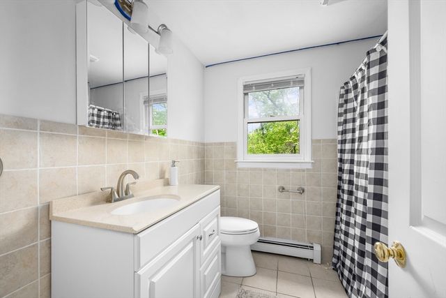 171 Wheeler Rd, Mashpee, MA 02649