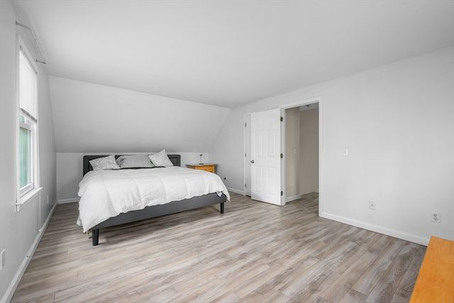 171 Wheeler Rd, Mashpee, MA 02649
