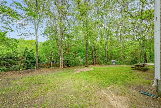 171 Wheeler Rd, Mashpee, MA 02649