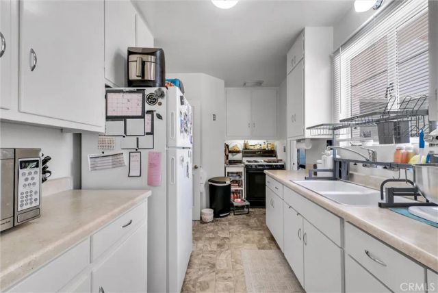 9385 Oak Glen Road, Cherry Valley, CA 92223