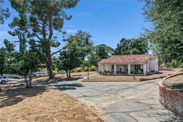 9385 Oak Glen Road, Cherry Valley, CA 92223