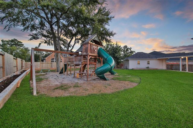 939 Colorado Springs Court, Spring, TX 77373