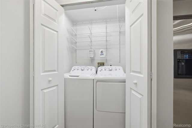 1144 Fairways Boulevard, Troy, MI 48085