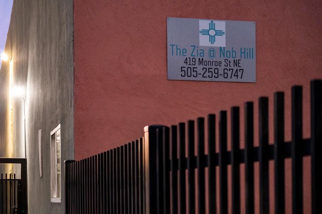 419 Monroe Street NE, Albuquerque, NM 87108