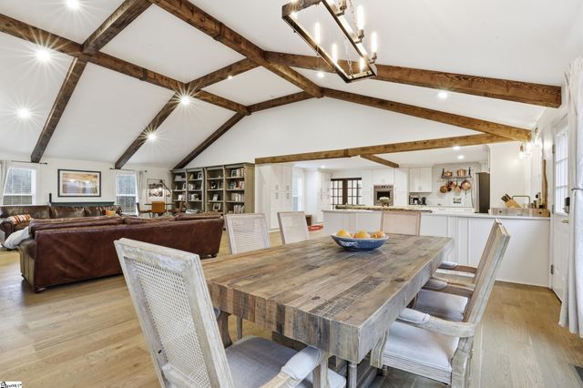 405 Foot Hills Road, Greenville, SC 29617