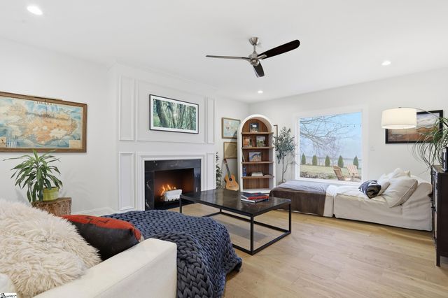 405 Foot Hills Road, Greenville, SC 29617