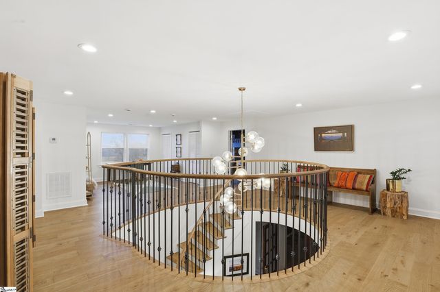 405 Foot Hills Road, Greenville, SC 29617