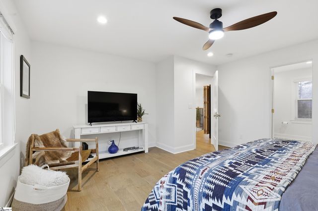 405 Foot Hills Road, Greenville, SC 29617