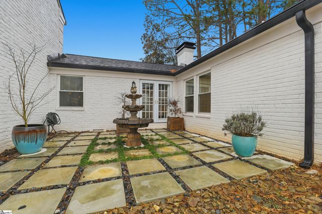 405 Foot Hills Road, Greenville, SC 29617