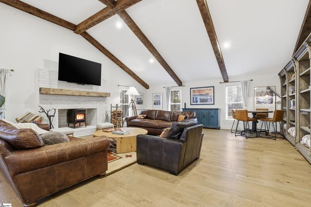 405 Foot Hills Road, Greenville, SC 29617