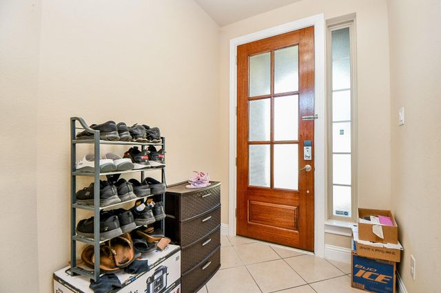 2446 Flowering Brook Lane, Sugar Land, TX 77479