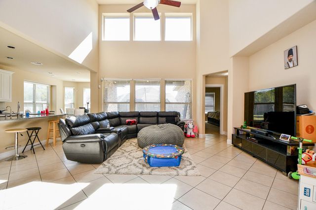 2446 Flowering Brook Lane, Sugar Land, TX 77479