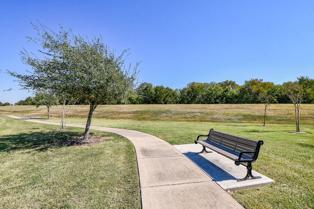 2446 Flowering Brook Lane, Sugar Land, TX 77479