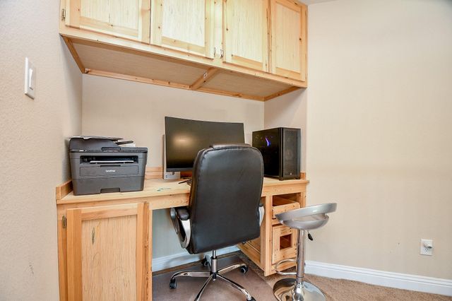 2446 Flowering Brook Lane, Sugar Land, TX 77479