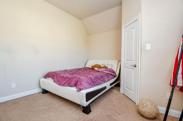 2446 Flowering Brook Lane, Sugar Land, TX 77479