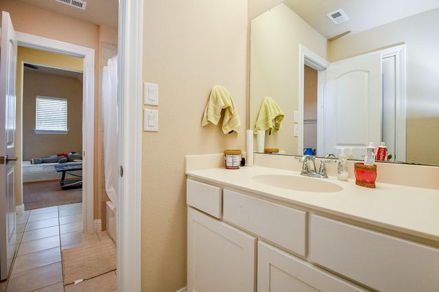 2446 Flowering Brook Lane, Sugar Land, TX 77479