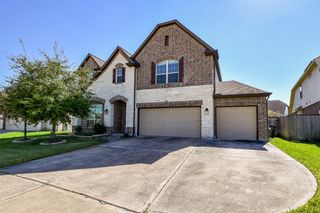 2446 Flowering Brook Lane, Sugar Land, TX 77479