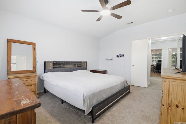 6806 Grapevine Lk, San Antonio, TX 78244
