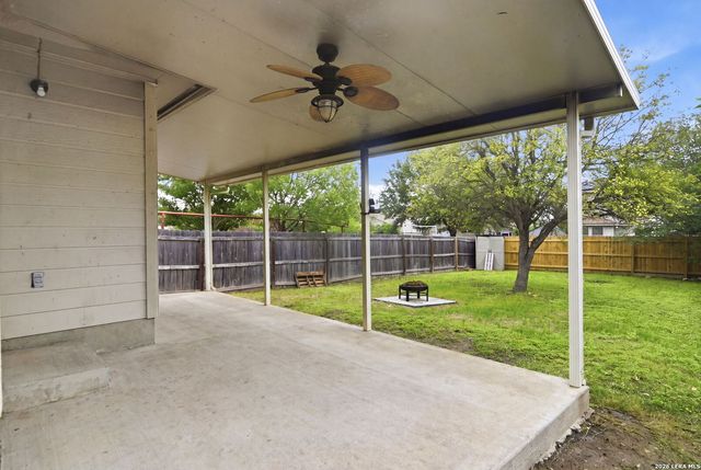 6806 Grapevine Lk, San Antonio, TX 78244