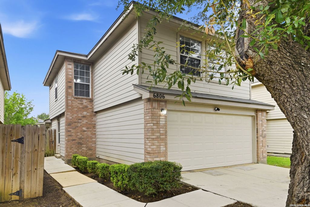 6806 Grapevine Lk, San Antonio, TX 78244