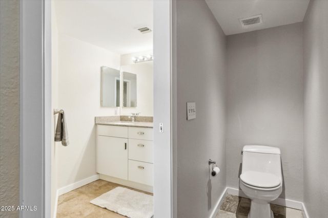 7302 E Rancho Vista Drive, Scottsdale, AZ 85251