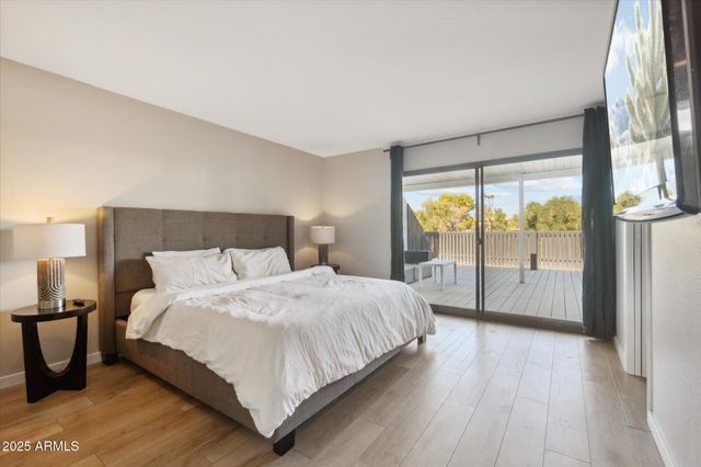 7302 E Rancho Vista Drive, Scottsdale, AZ 85251