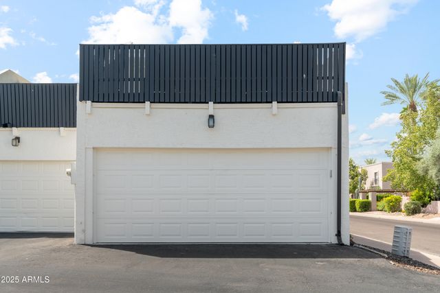 7302 E Rancho Vista Drive, Scottsdale, AZ 85251