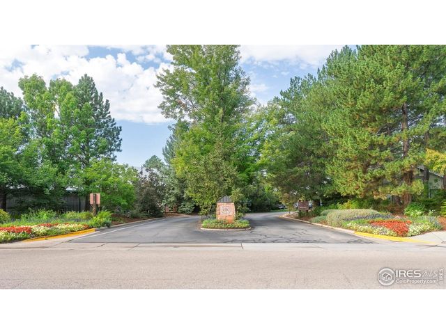 7430 Clubhouse Rd, Boulder, CO 80301