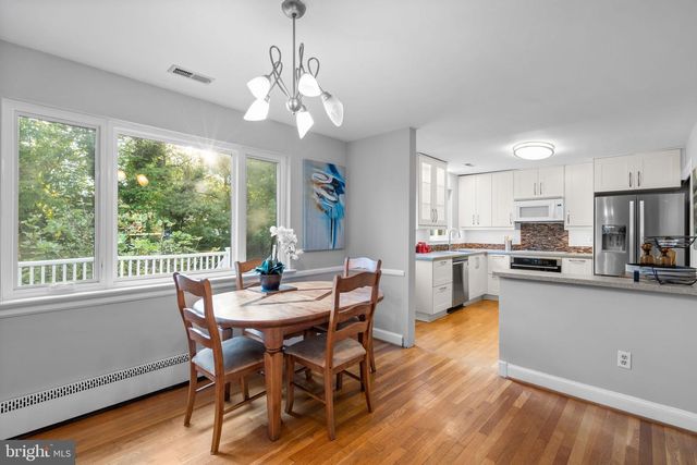 2306 BARBOUR RD, Falls Church, VA 22043