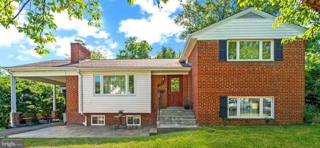 2306 BARBOUR RD, Falls Church, VA 22043