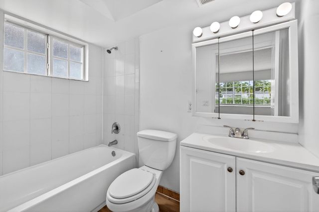 3380 NE 16th Terrace Unit 3, Pompano Beach, FL 33064